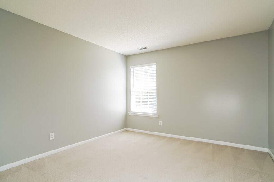 Building Photo - 8108 Inverbrass Ct