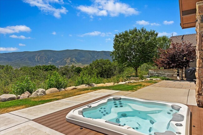 Building Photo - 4378 Sunrise Dr