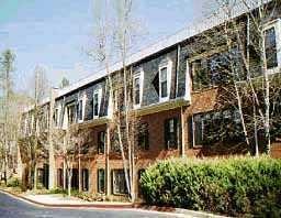 Building Photo - 24105 Plantation Dr NE