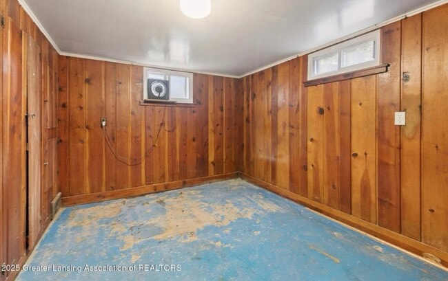 Building Photo - 506 W Oakland Ave