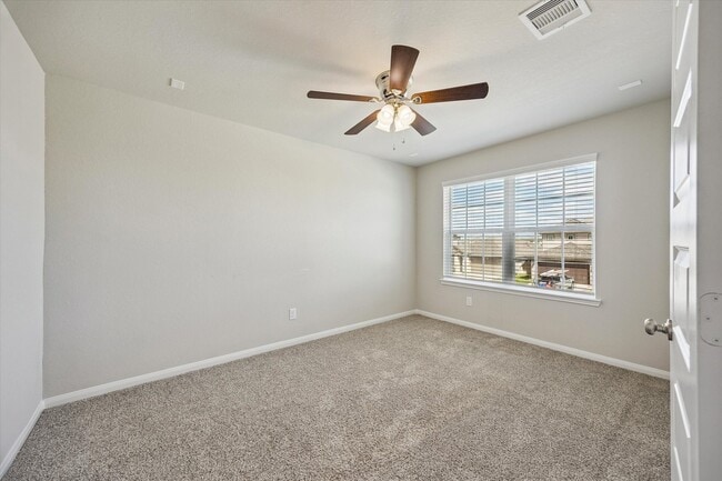 Building Photo - 906 Barstow Dr