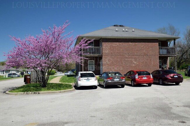 Building Photo - 306 Keeneland Dr