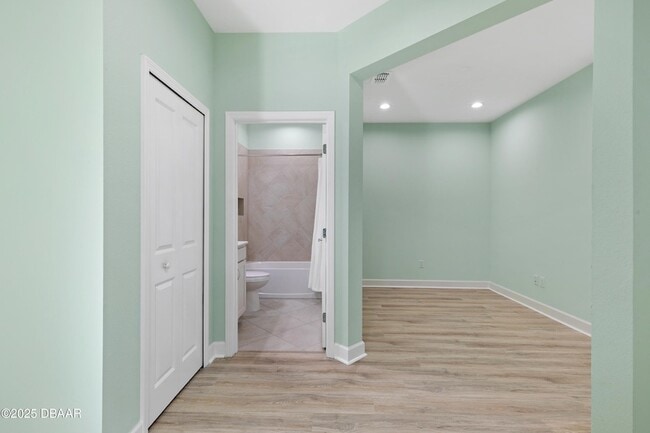 Building Photo - 569 Daiquiri Pl