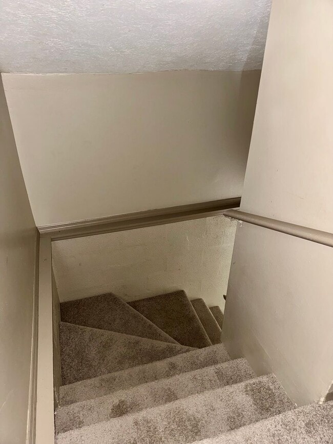 Building Photo - Unit B – Rear Home