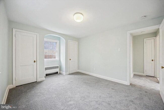 Building Photo - 11 Trent Rd