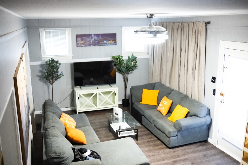 Building Photo - 440 W Main St