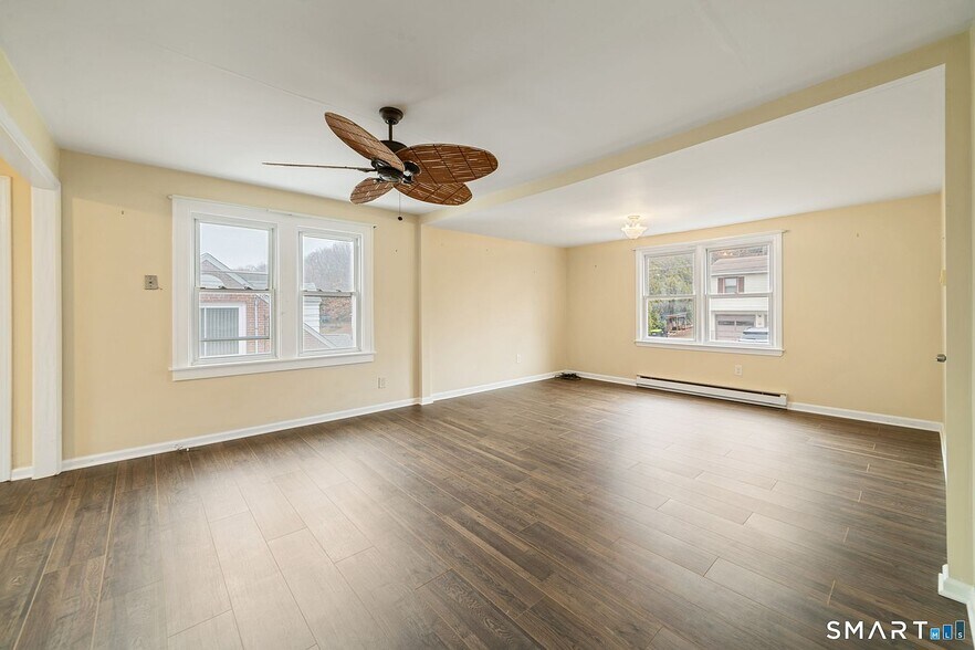 Building Photo - 141 Irving Ave