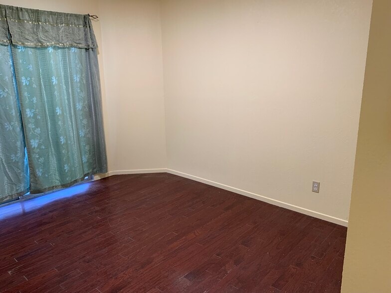 Building Photo - 12202 Timlico Ct