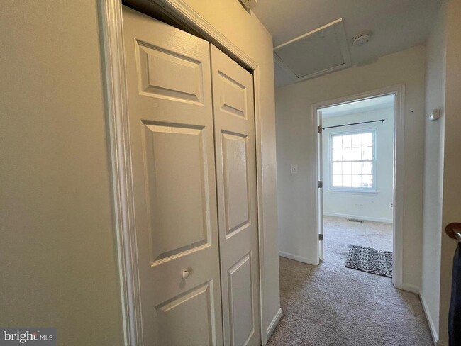 Building Photo - 17929 Milroy Dr