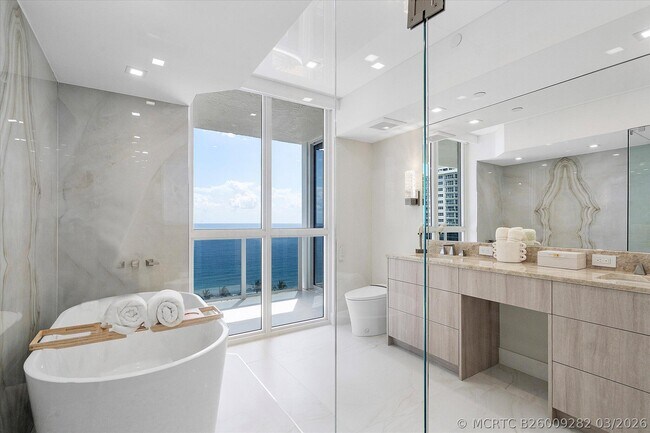 Building Photo - 3100 N Ocean Blvd