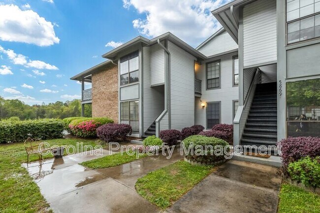 Building Photo - 5867 Harris Grove Ln