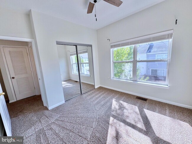 Building Photo - 21842 Jarvis Square