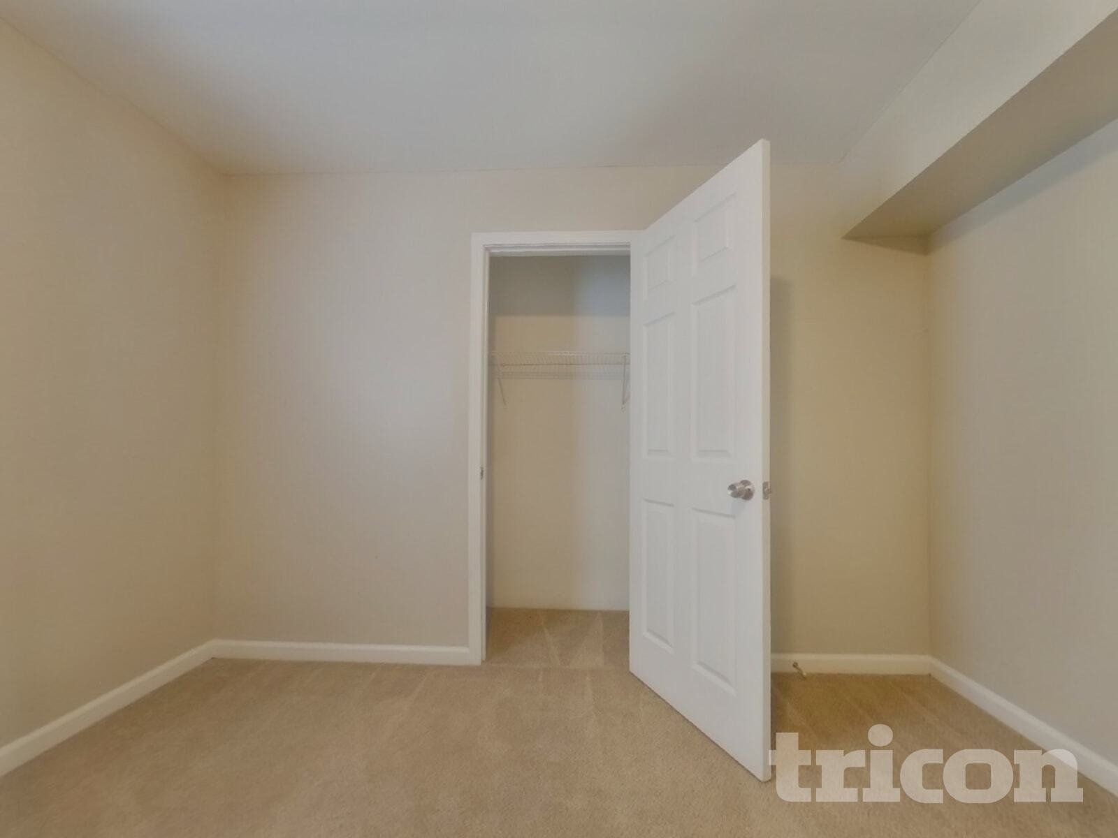 Building Photo - 1619 Spring Hill Ct