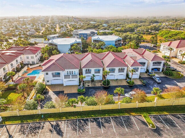 Building Photo - 361 Royal Caribbean Ct