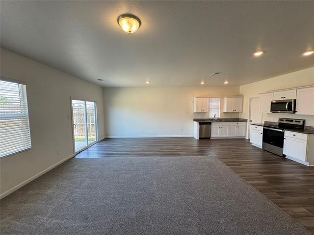 Building Photo - 1720 Escondido Dr