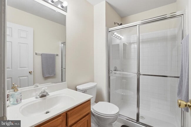 Building Photo - 18525 Sierra Springs Square