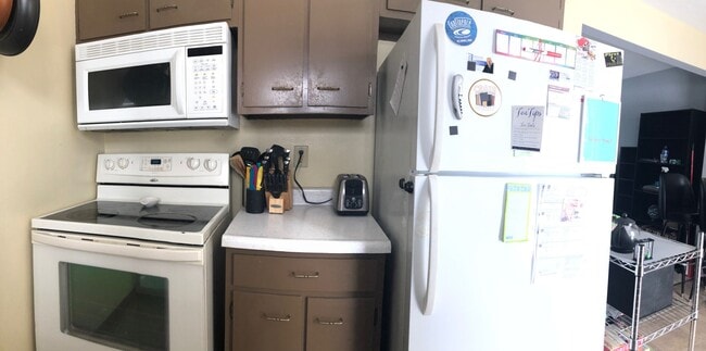 Building Photo - 4-Bed 2-Bath House in Cedar Falls