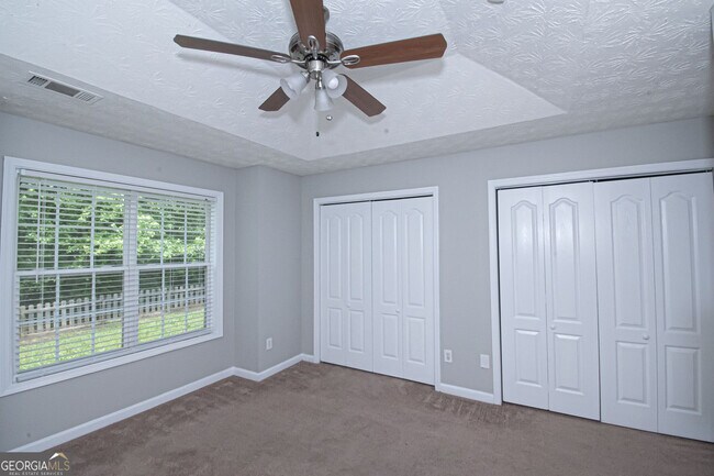 Building Photo - 65 Weldon Pl