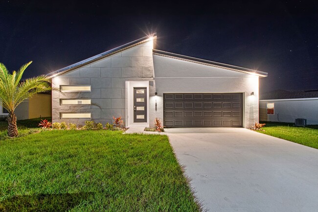 Building Photo - Deposit-Free! Modern, energy efficient hom...