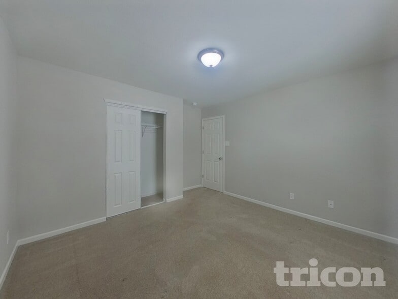 Building Photo - 907 Swearngan Ridge Ct