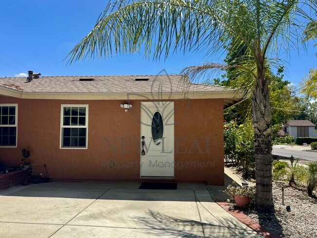 Building Photo - COZY 2BEDROOM IN THE HEART OF CLAREMONT