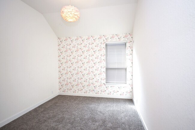 Building Photo - 1438 Oaklawn Dr