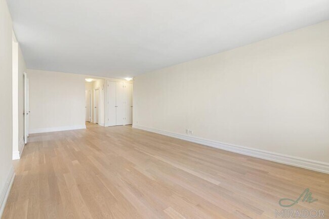 Building Photo - 2 bedroom in New York NY 10023