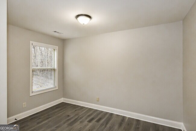 Building Photo - 453 Charleston Pl