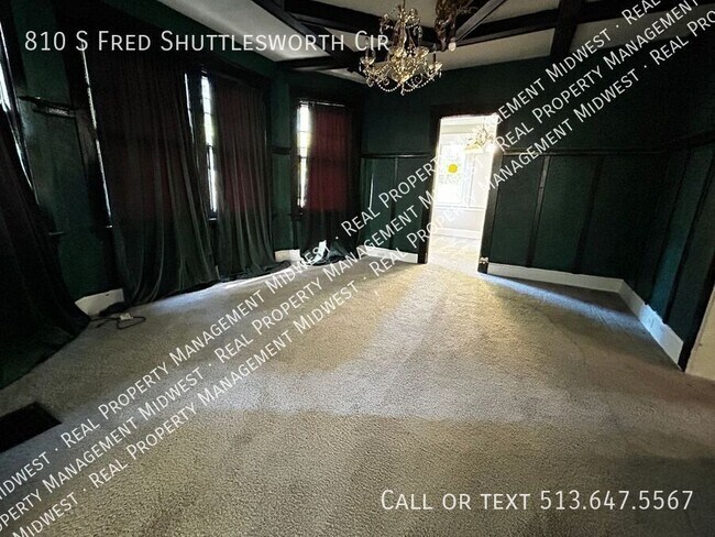 Building Photo - 810 S Fred Shuttlesworth Cir