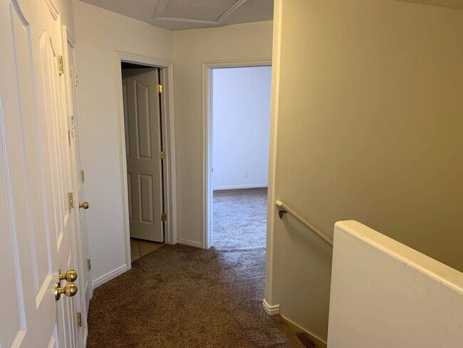 Building Photo - 1728 N 1500 W