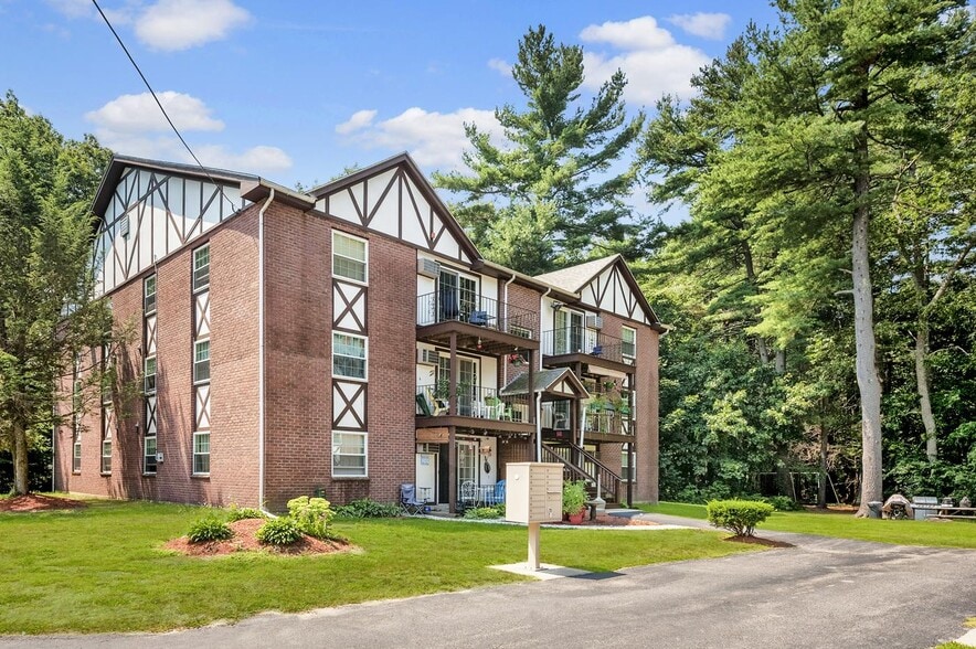 Primary Photo - Tudor Crest Estates
