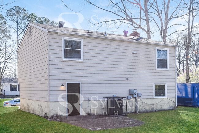Building Photo - Life Just Got Better!