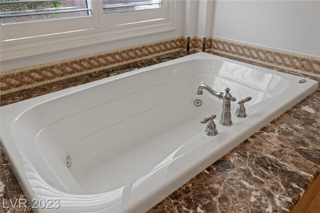 Building Photo - 1447 Foothills Village Dr