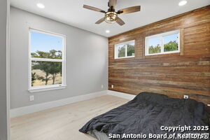 Building Photo - 1571 Lakeshore Dr