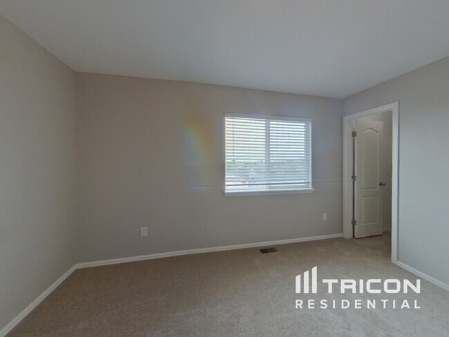 Building Photo - 7635 Canyon Oak Dr