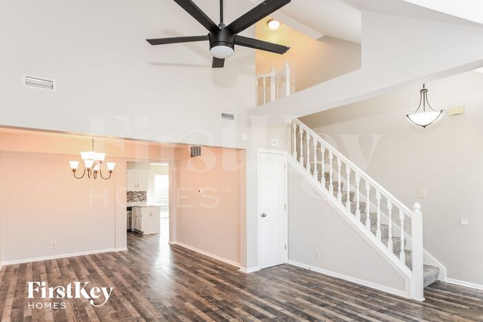 Building Photo - 7827 Red Sunset Way