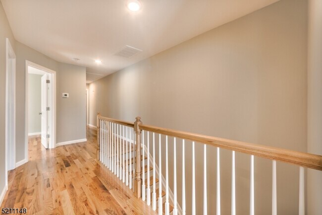 Building Photo - 255 Chadwick Ave