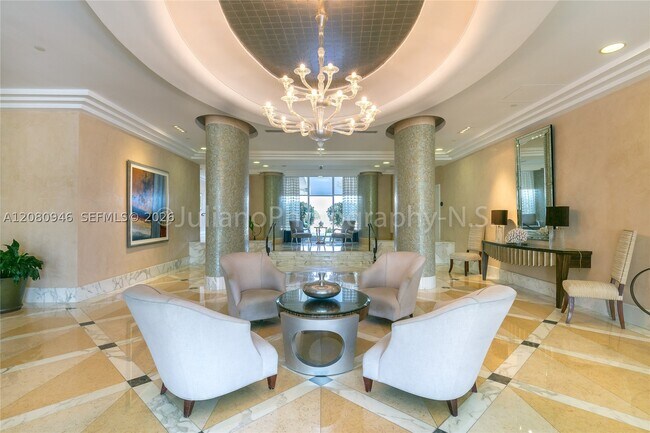 Building Photo - 6917 Collins Ave