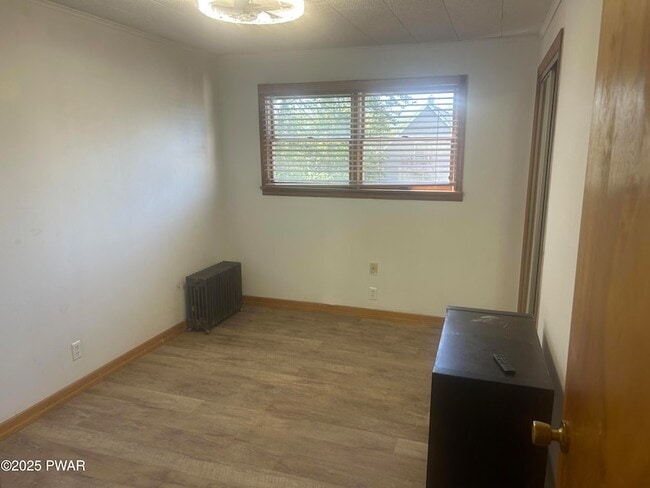 Building Photo - 2227 Capouse Ave