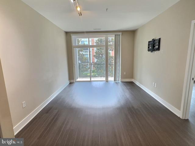 Building Photo - 145 Riverhaven Dr