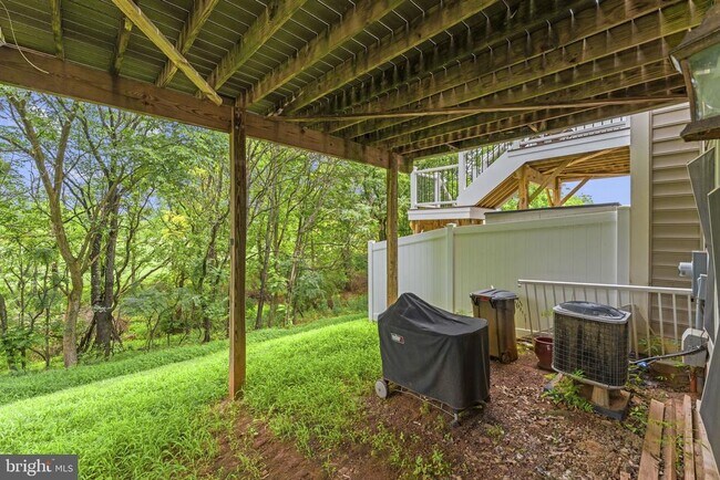 Building Photo - 21268 Park Grove Terrace