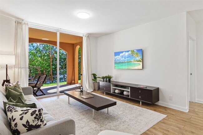 Building Photo - 19999 E Country Club Dr