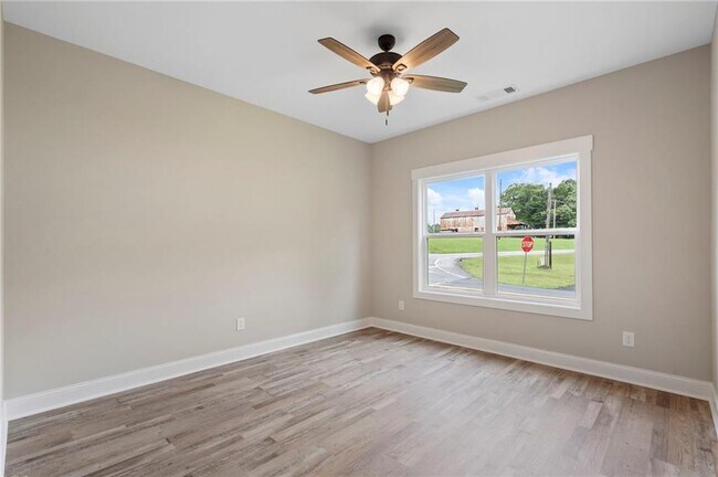 Building Photo - 2163 GA-16
