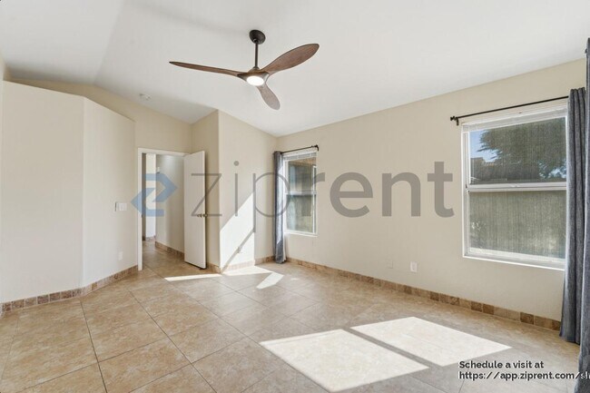 Building Photo - 17216 N Wavyleaf Ave