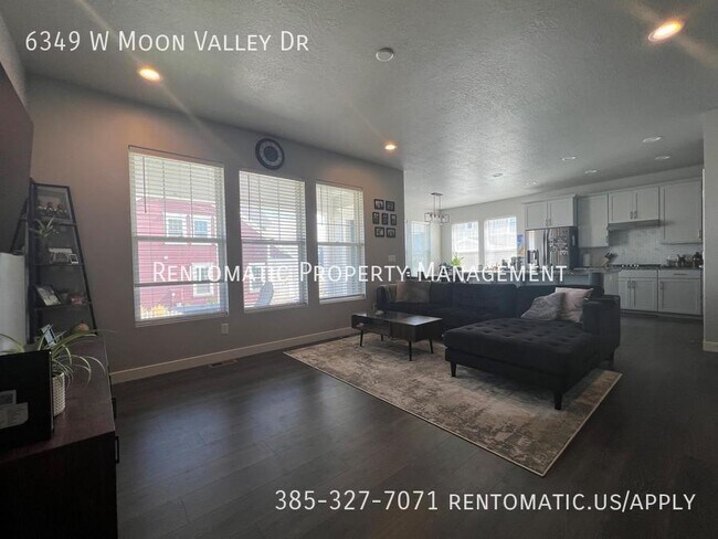 Building Photo - 6349 W Moon Vly Dr
