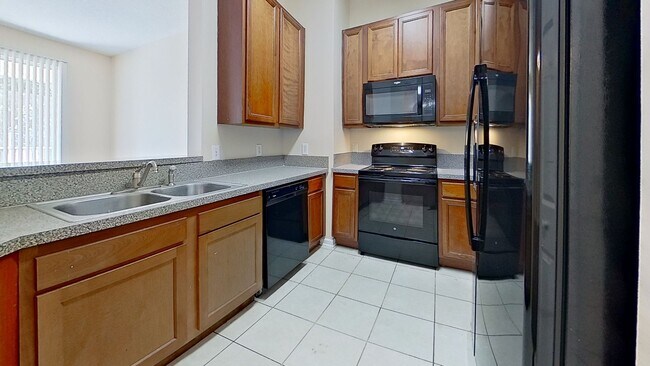 Building Photo - Beautiful Condominium on Beach Blvd!