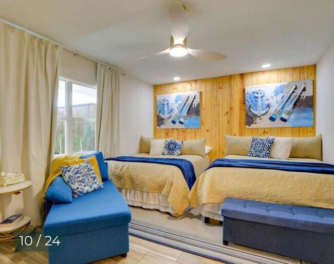Primary Photo - 2721 Valencia Dr