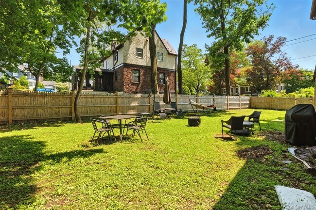 Building Photo - 1 Kennedy Pl