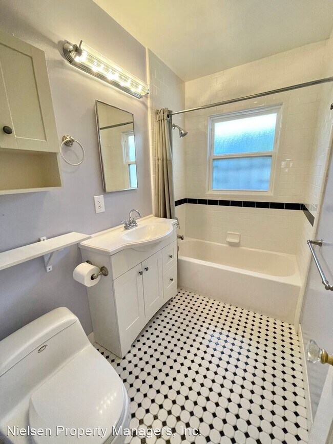 Building Photo - 2 br, 2 bath House - 1049 Santa Barbara Court