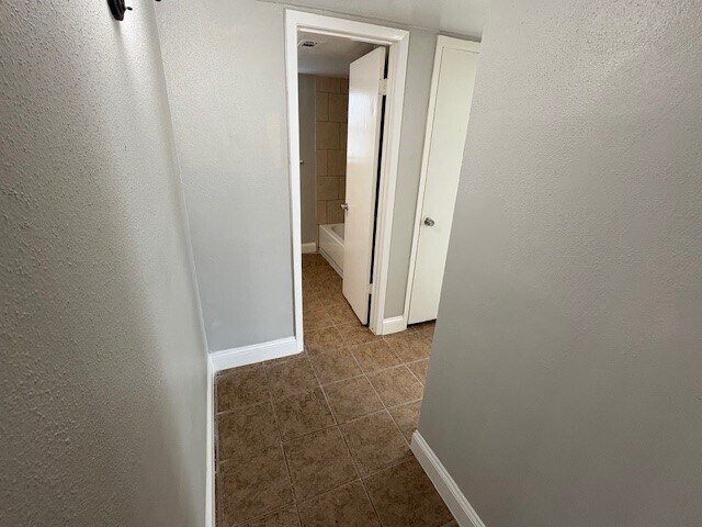 Building Photo - 12127 Rhinebeck Dr